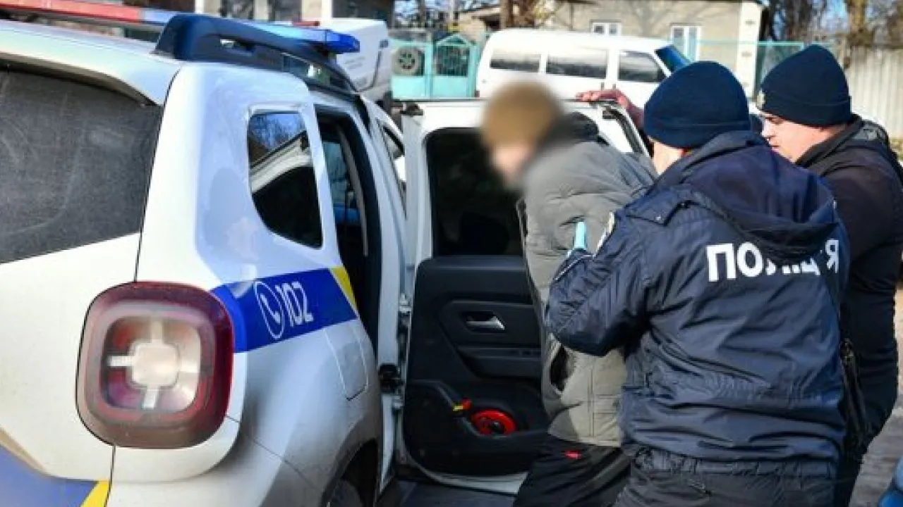 На Запоріжжі після п’яної сварки сталося вбивство: свідок погрожував поліцейським гранатою 