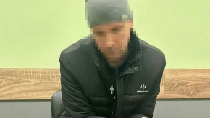 Неодноразово ґвалтував 10-річну дівчинку: на Одещині затримано педофіла - фото