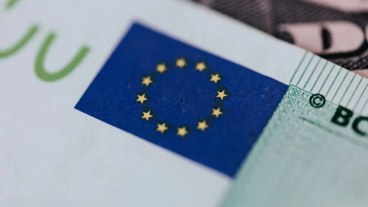 Україна отримала перші 3 млрд євро кредиту від країн G7 