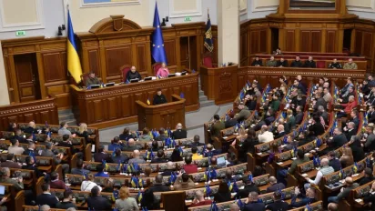 Рада продовжила режим воєнного стану в Україні до 9 травня 2025 року - фото