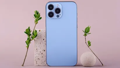 Як чохли для iPhone 15 Pro Max допомагають уникнути перегріву телефона? - фото