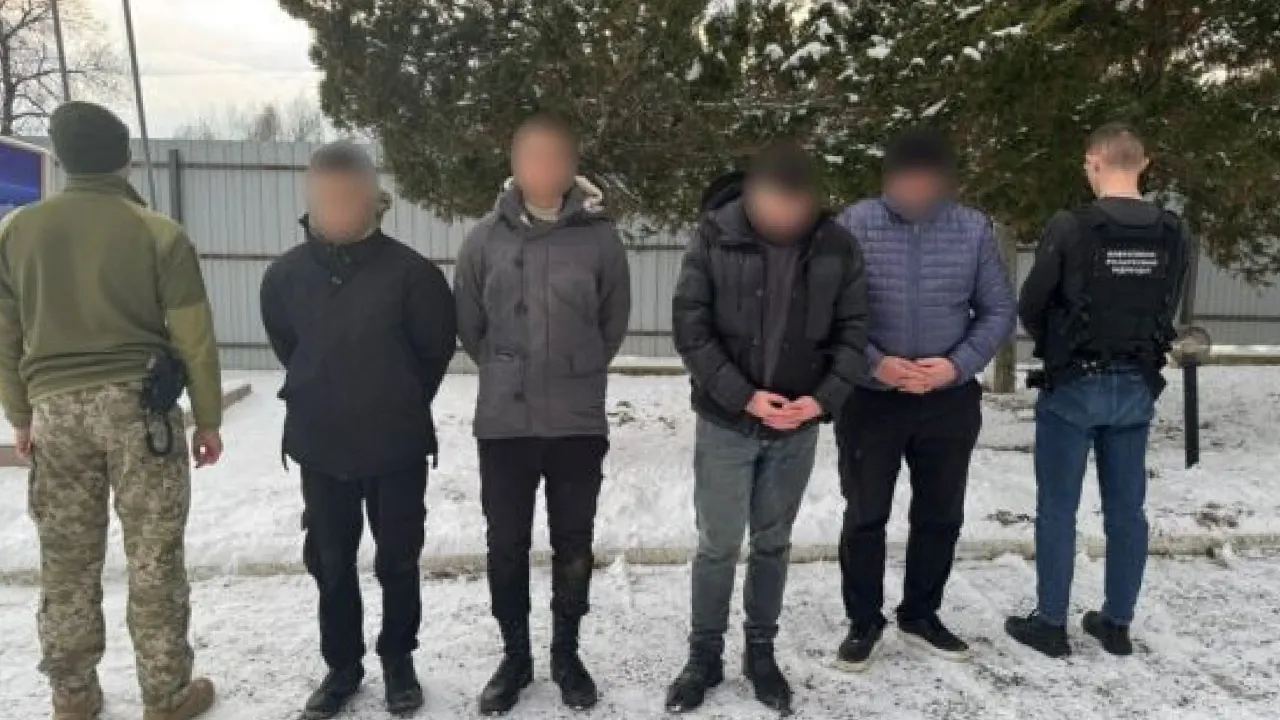 На Буковині двоє школярів допомагали ухилянтам перетнути кордон 