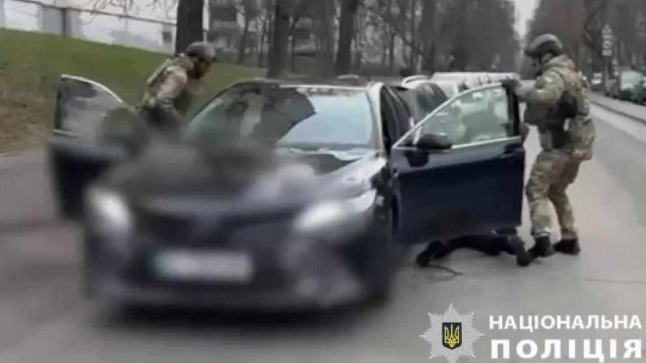 У Києві затримали рекетирів, які вимагали з лікаря неіснуючий борг 