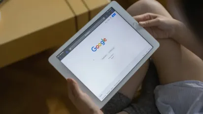 Кількість запитів у пошуковику Google впала вперше за дев'ять років - фото