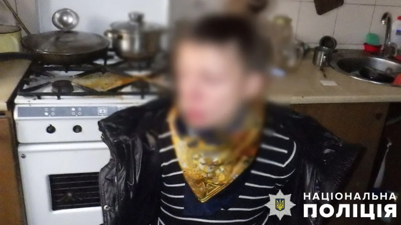 На Київщині жінка побила 69-річну матір і залишила її вдома помирати без допомоги 