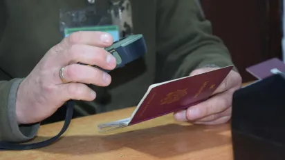 На кордоні з Молдовою затримали 26-річного «багатодітного» батька з фейковими документами - фото