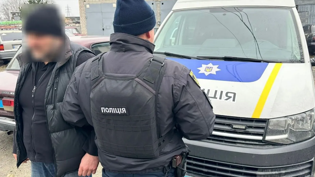 У Дніпрі чоловік вдарив колишню дружину та побив свого батька до смерті 