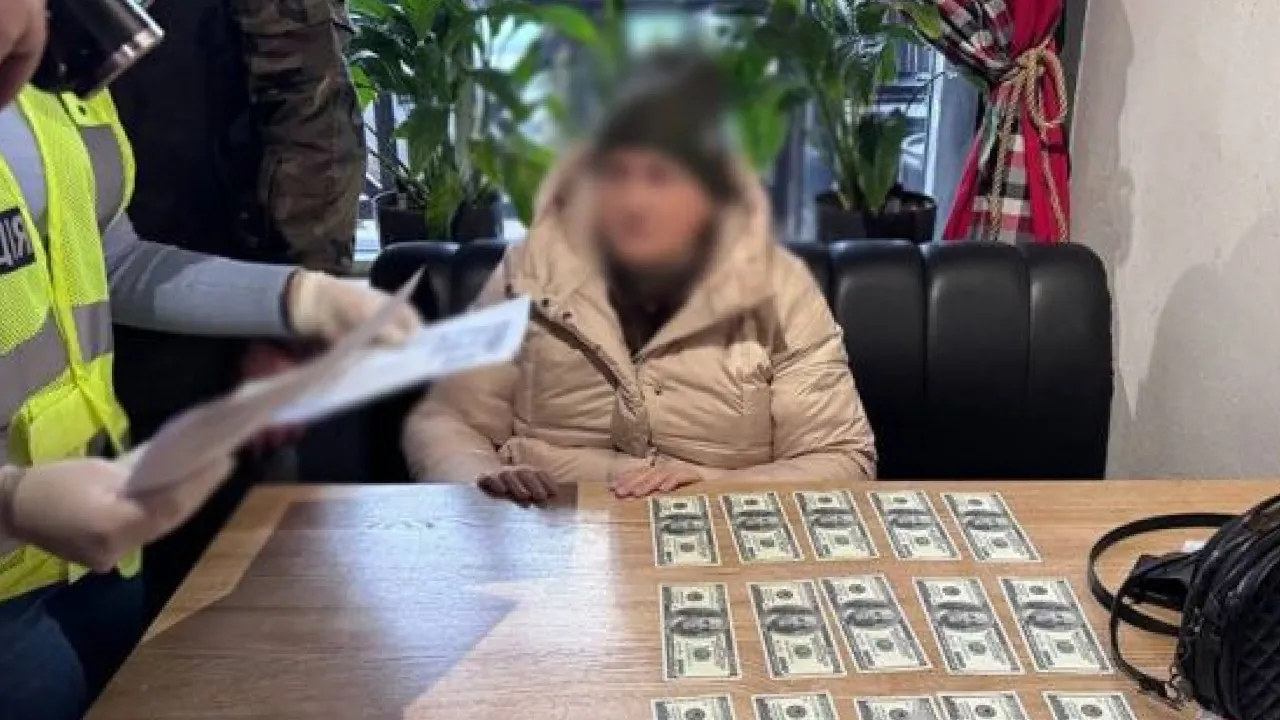 На Київщині жінки за 18 500 доларів продавали фіктивні шлюби та інвалідність 