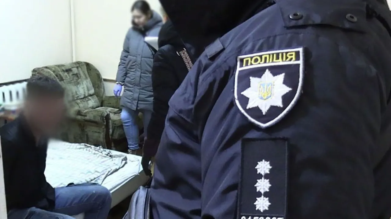 У Києві чоловік задушив товариша простирадлом 