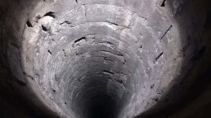 На Буковині 4-річний хлопчик впав у 20-метровий колодязь - фото