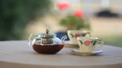 Якщо додати це до чорного чаю, то напій стане в рази кориснішим - фото