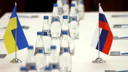 Зеленський відповів, кого хоче бачити за столом переговорів про завершення війни - фото