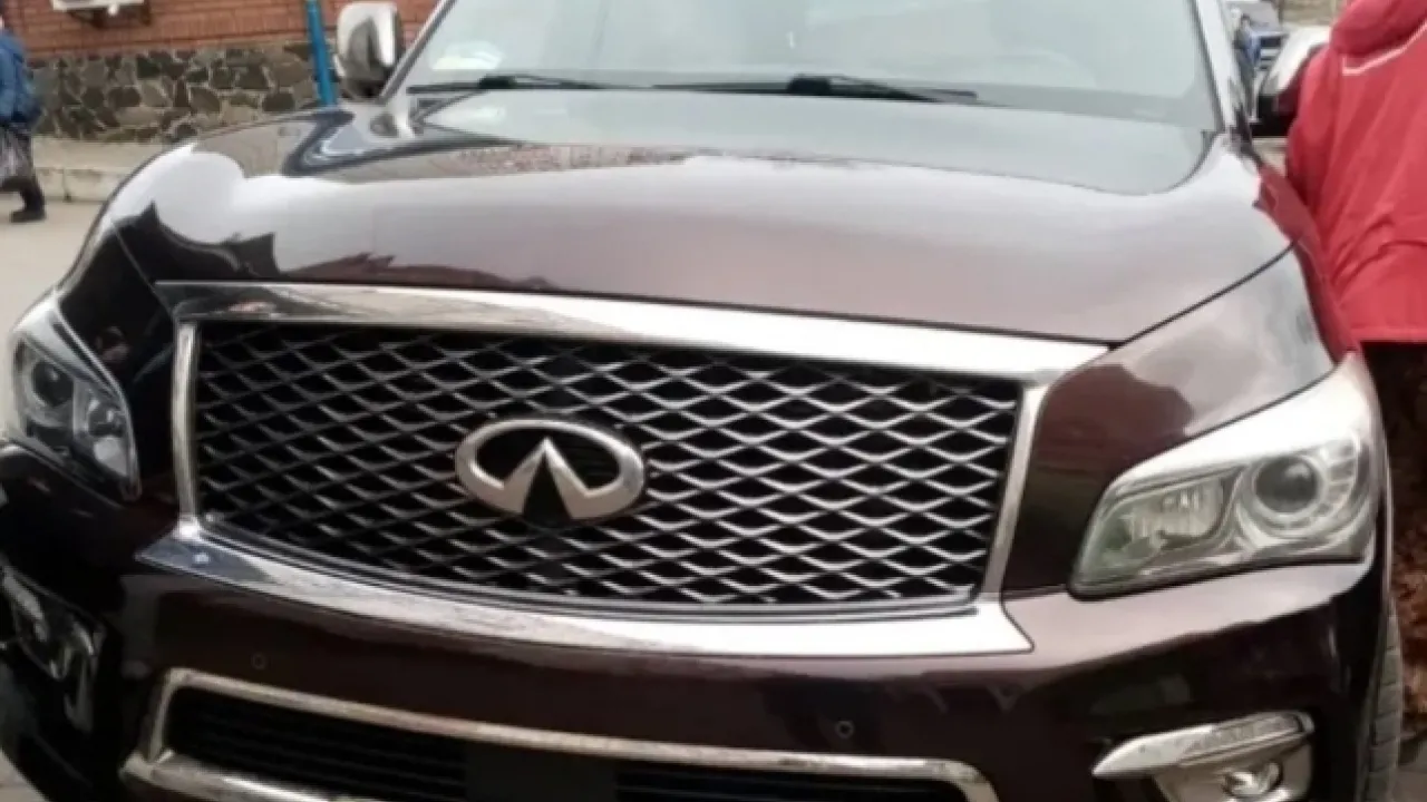 З'явилось ВІДЕО побиття військового водійкою Infiniti в Рівному 