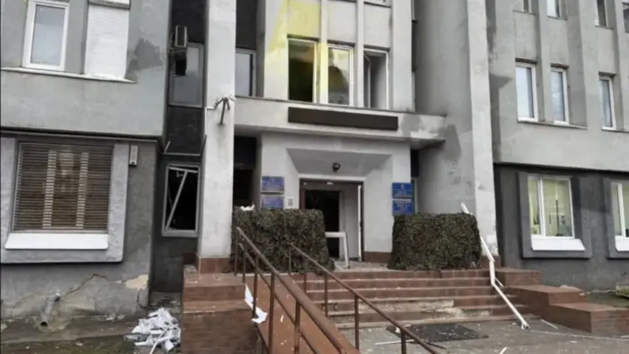 Вибух у будівлі ТЦК у Рівному: спецслужби встановили, хто підривник, та його мету 