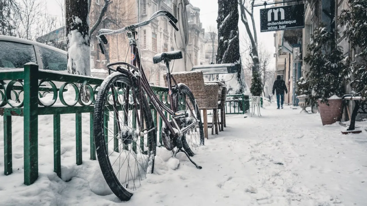 На вихідних температура в Україні впаде нижче норми: де будуть люті морози 