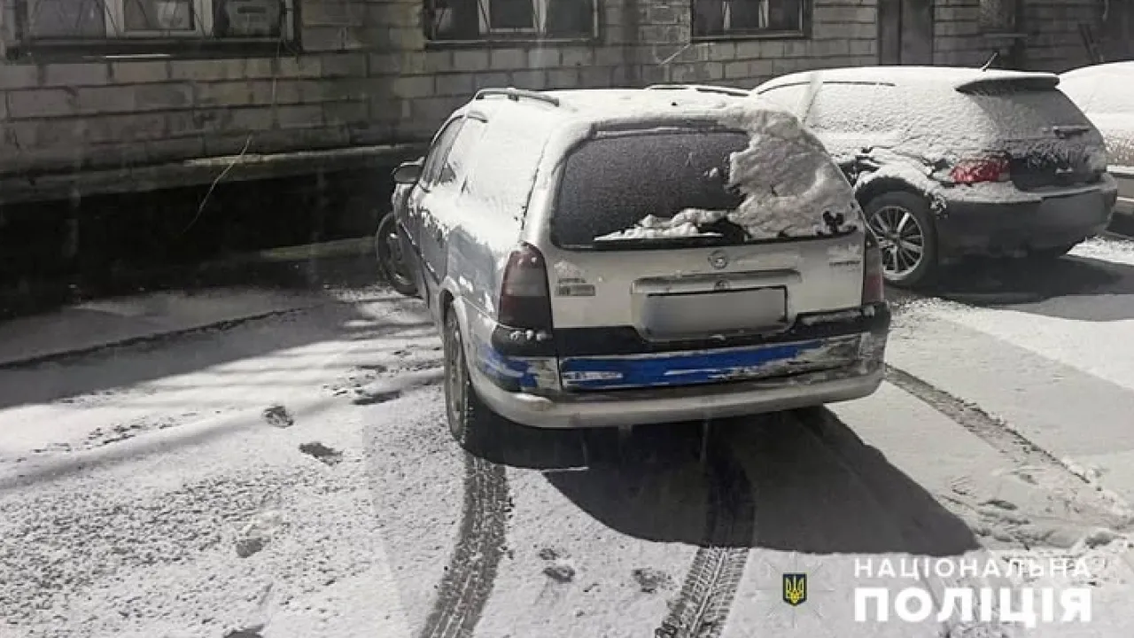 На Дніпропетровщині чоловік продав автівку знайомої без її відома 