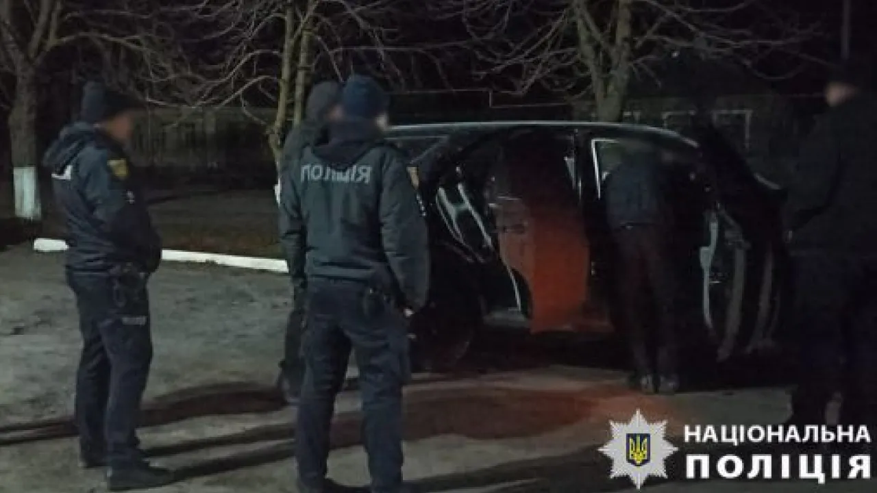 На Одещині працівник ТЦК за 5-8 тис. доларів переправляв чоловіків за кордон 