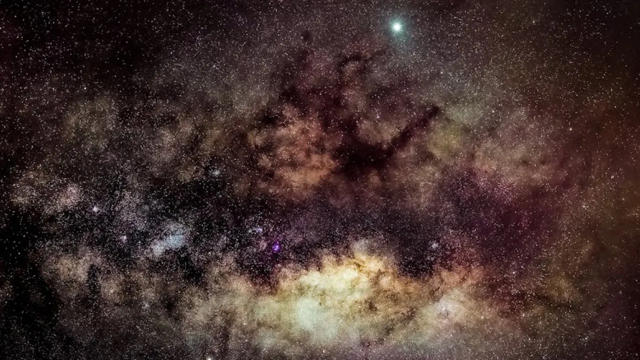 Гороскоп на 15 лютого 2025 року за картами Таро для всіх знаків Зодіаку 