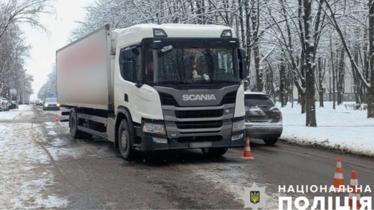 У Полтаві вантажівка переїхала військового 