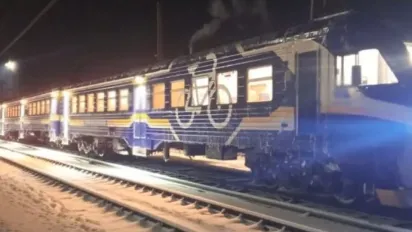 На Харківщині пасажирський потяг на смерть збив чоловіка - фото