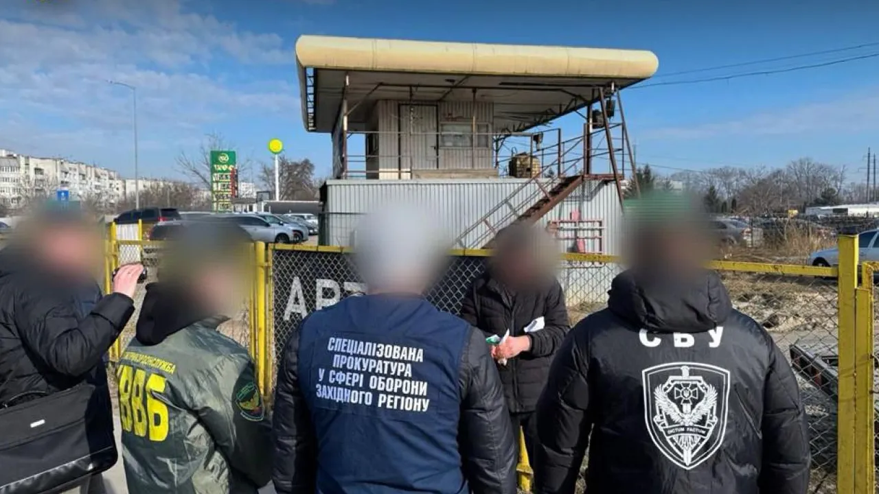 До Польщі за 9000 євро: на Львівщині викрили схему виїзду чоловіків за кордон 