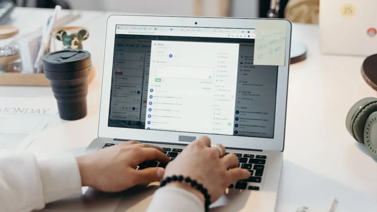 Усі школи Рівного переходять на дистанційне навчання 