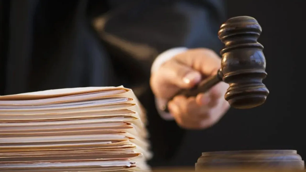 На Рівненщині судили чоловіка, який до смерті забив 69-річного пенсіонера 