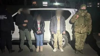 На Закарпатті прикордонники затримали переправників, через яких ледь не загинув чоловік - фото