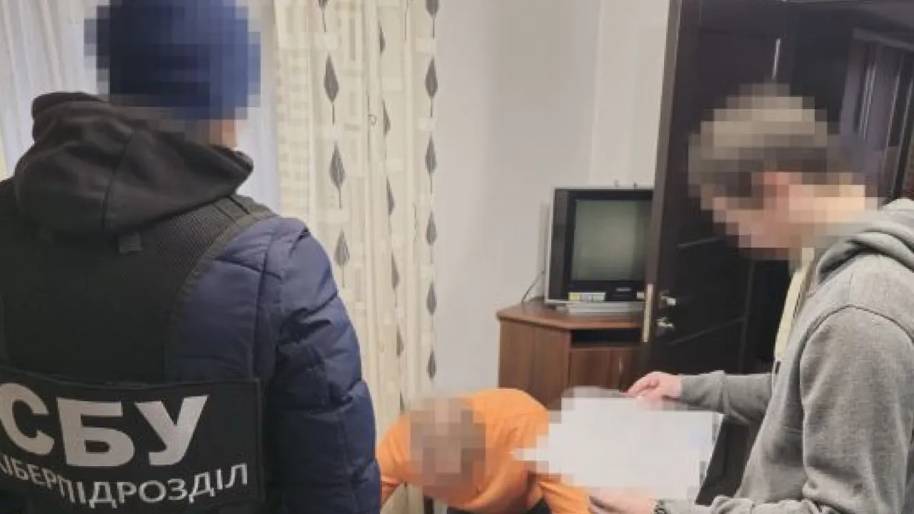 СБУ затримала двох агентів рф, які наводили ракети на аеродроми та ППО 