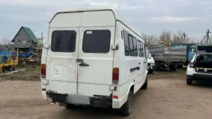 На Миколаївщині батько наїхав мікроавтобусом на 3-річного сина - фото