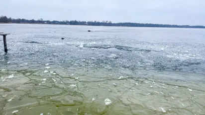 На Рівненщині трактор провалився під кригу: водій загинув - фото