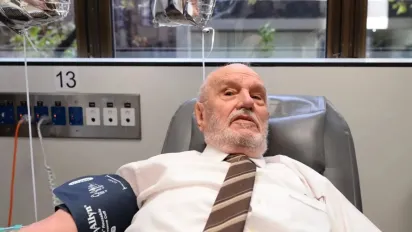 В Австралії помер донор крові, чия унікальна плазма за 63 роки врятувала 2 мільйони дітей - фото