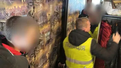 На Київщині затримали шахрая, який наживався на родичах військовополонених - фото