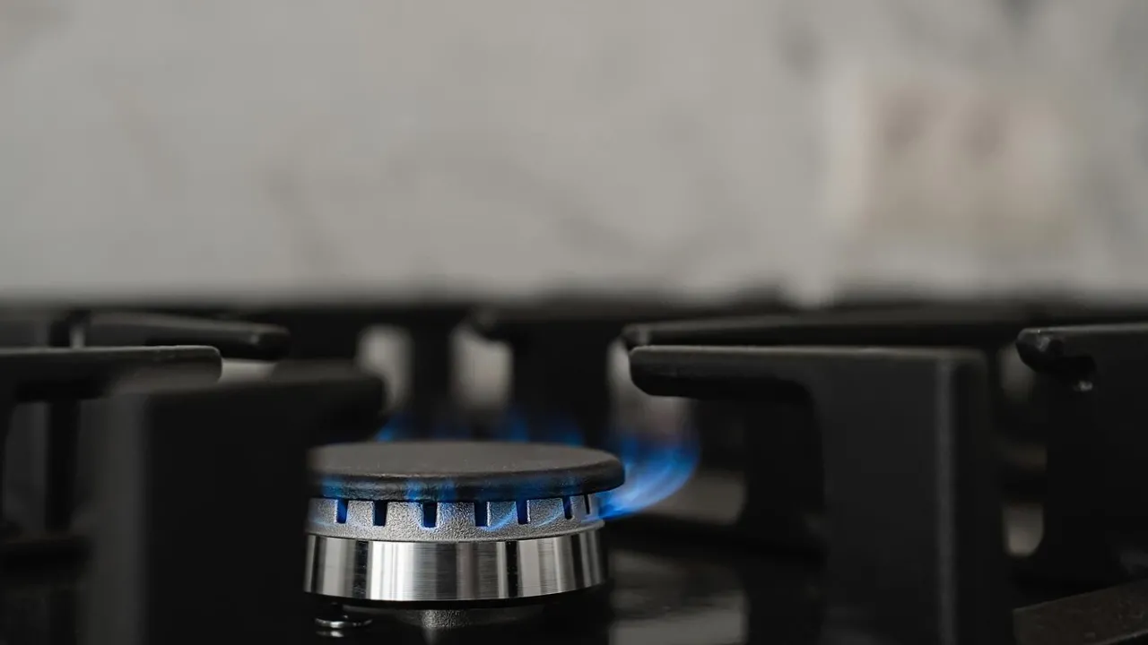 Доведеться доплатити 900 грн: з квітня українці отримають нову платіжку за газ 