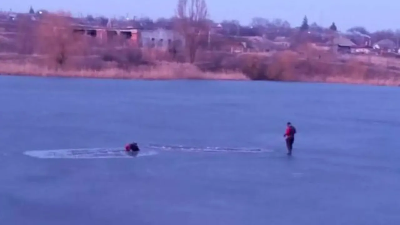 Трагедія на Дніпропетровщині: двоє дітей провалились під кригу і потонули 