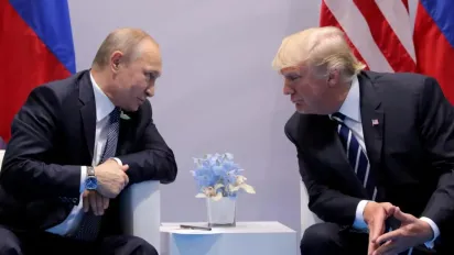 путін маніпулює Трампом, щоб той вважав його другом, - Болтон - фото