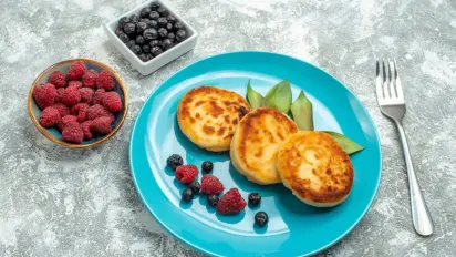 Рецепти ідеальних сирників: секрети приготування найніжніших ласощів - фото