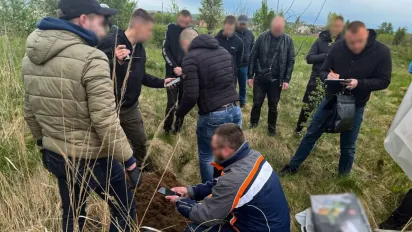 На Прикарпатті судитимуть банду, яка виготовляла психотропи у пересувній нарколабораторії - фото