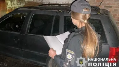 На Київщині викрили чоловіків, які підпалили авто військовослужбовця - фото