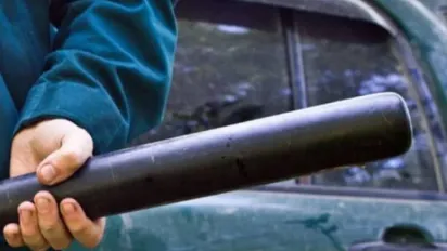 Напад на дітей на Сумщині: чоловік вдарив підлітка металевою трубою по голові - фото