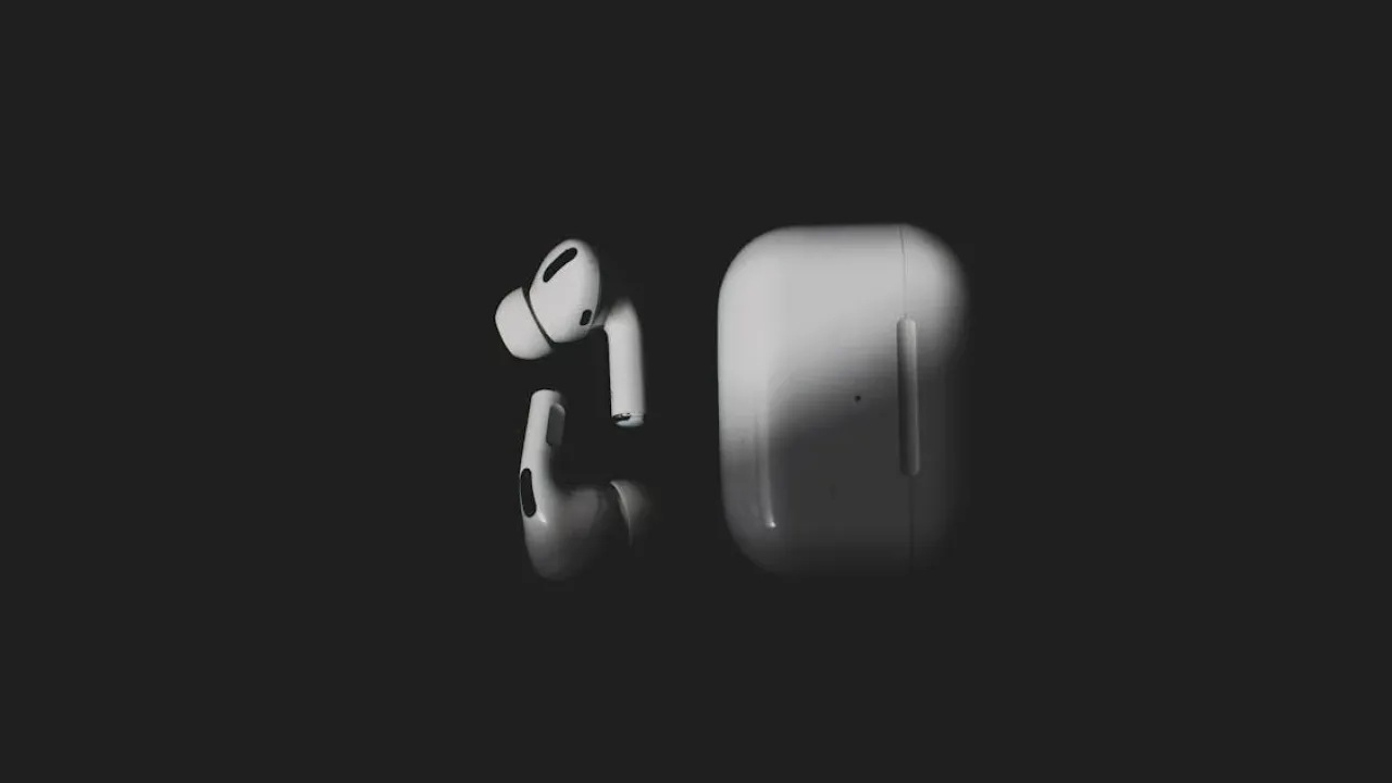 У навушників Apple AirPods з'явиться функція перекладу в реальному часі 