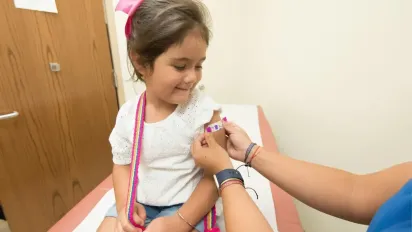 На Рівненщині безкоштовно вакцинуватимуть дітей ПЕНТА-Hib: що потрібно знати батькам - фото