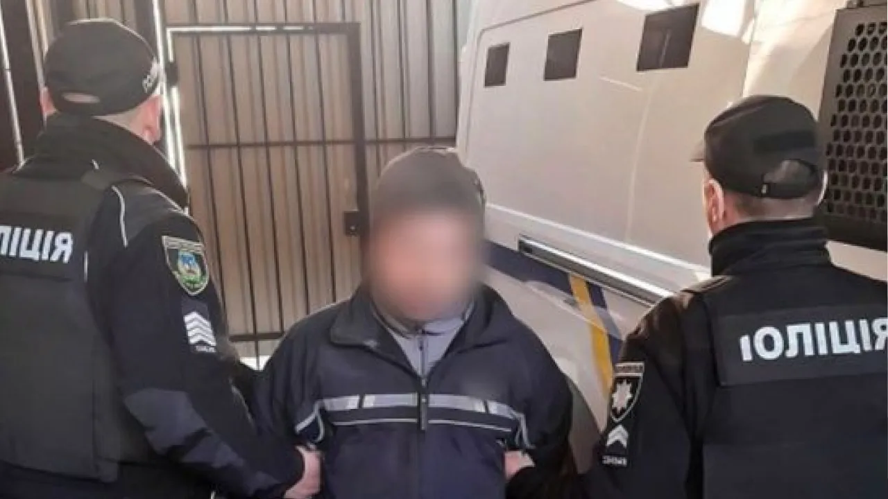 Облив керосином та підпалив: на Київщині чоловік намагався вбити свою співмешканку 