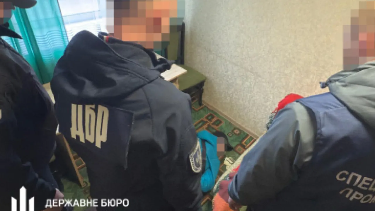 На Одещині судитимуть правоохоронця, який заробляв на переправленні чоловіків за кордон 