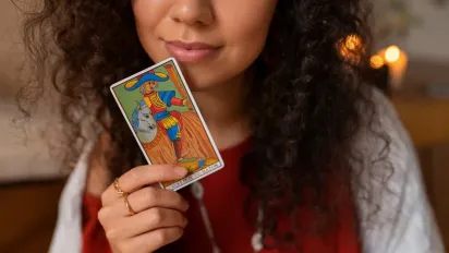 Гороскоп на 26 березня за картами Таро для всіх знаків Зодіаку - фото