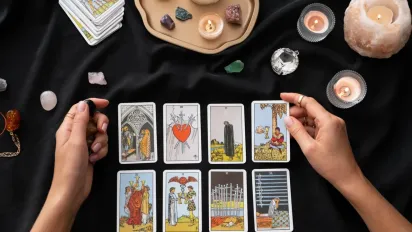 Гороскоп на 28 березня за картами Таро для всіх знаків Зодіаку - фото