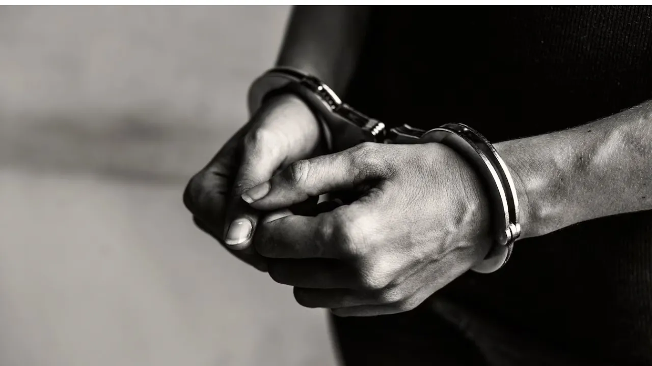 У Харкові жінка зарізала чоловіка через ревнощі та видавала загиблого за сплячого 