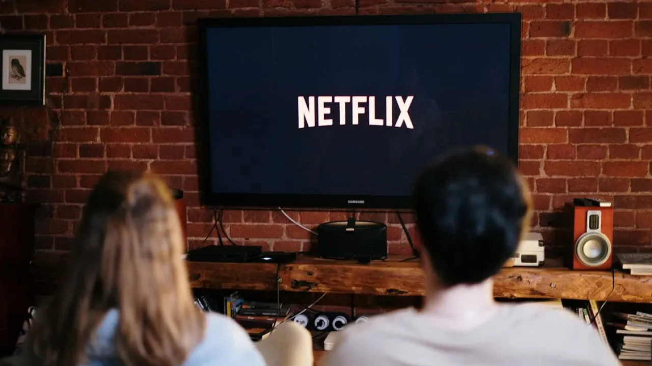 4 найпопулярніших мінісеріалів на Netflix, які варто подивитись 