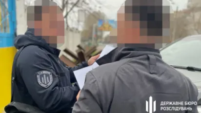 Погрожували мобілізувати працівників: на Одещині правоохоронці вимагали гроші з підприємців - фото