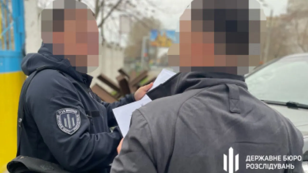 Погрожували мобілізувати працівників: на Одещині правоохоронці вимагали гроші з підприємців 